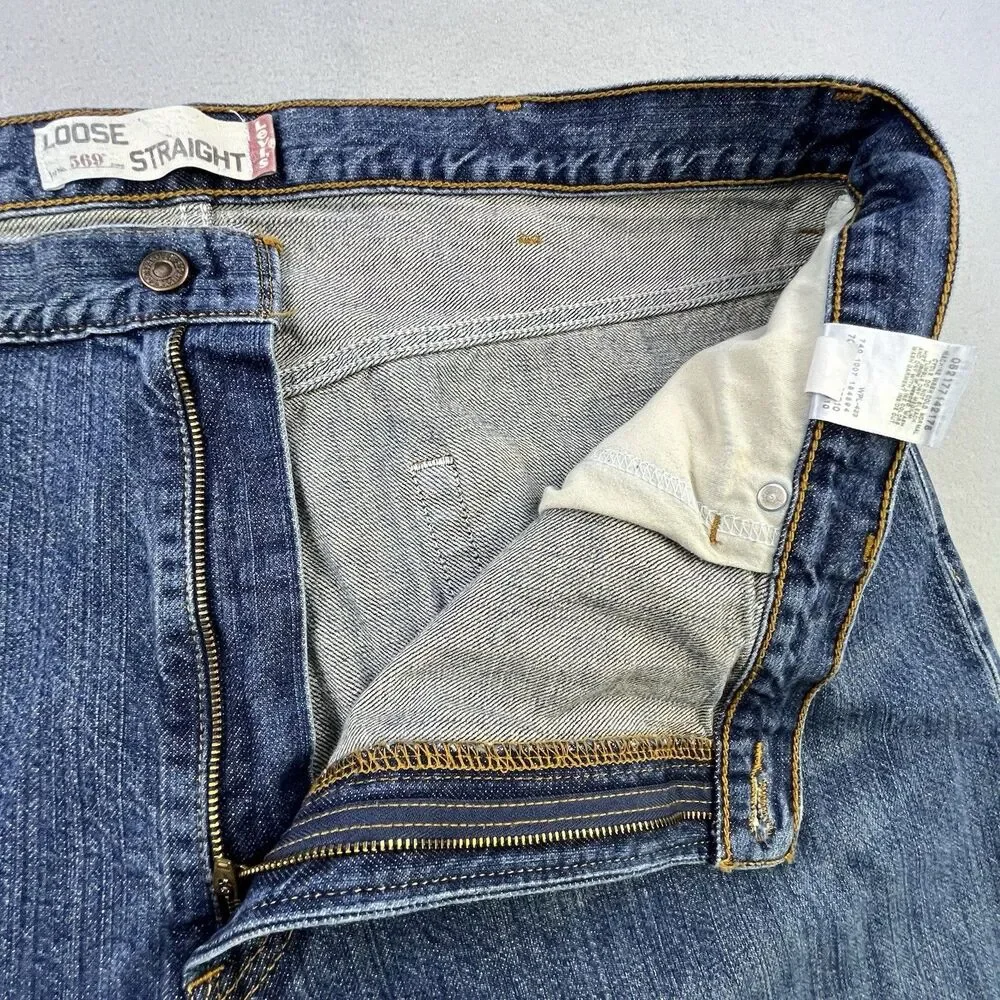 Levis 569 Jeans Mens 44x32 Blue Denim Loose Straight Medium Wash